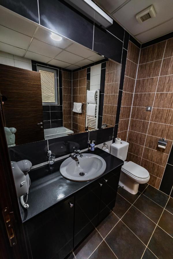 Hotel Albo Bor Luaran gambar